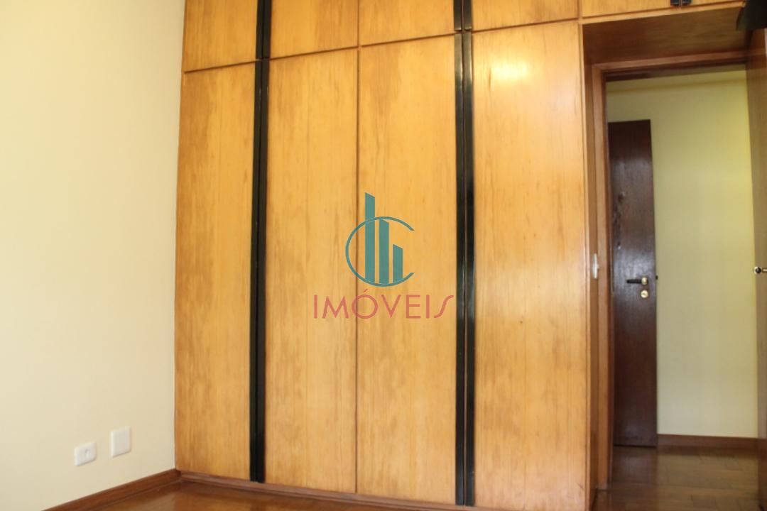 Apartamento à venda com 5 quartos, 220m² - Foto 17