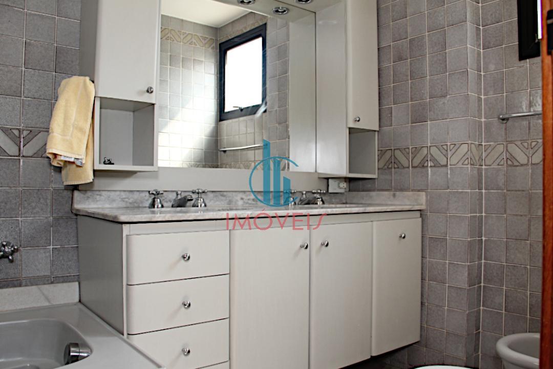 Apartamento à venda com 5 quartos, 220m² - Foto 34