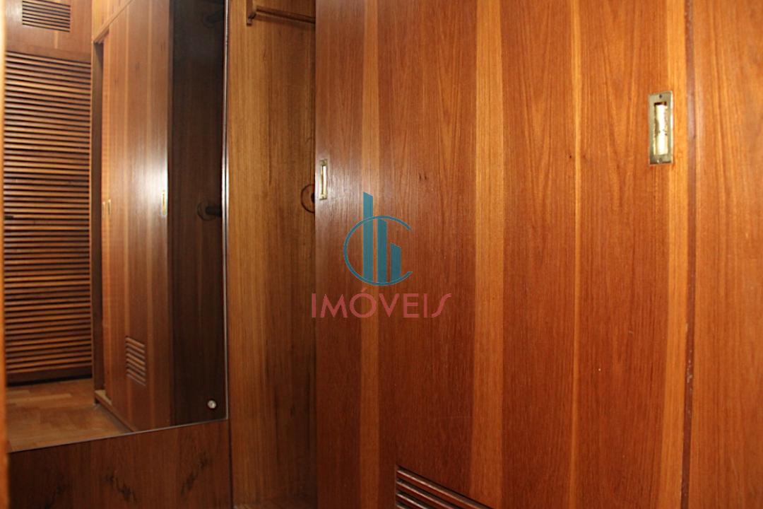 Apartamento à venda com 5 quartos, 220m² - Foto 32