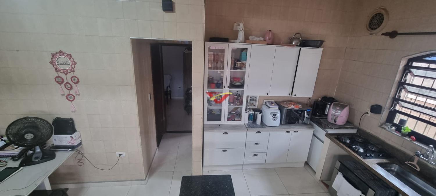 Casa à venda com 3 quartos, 265m² - Foto 21