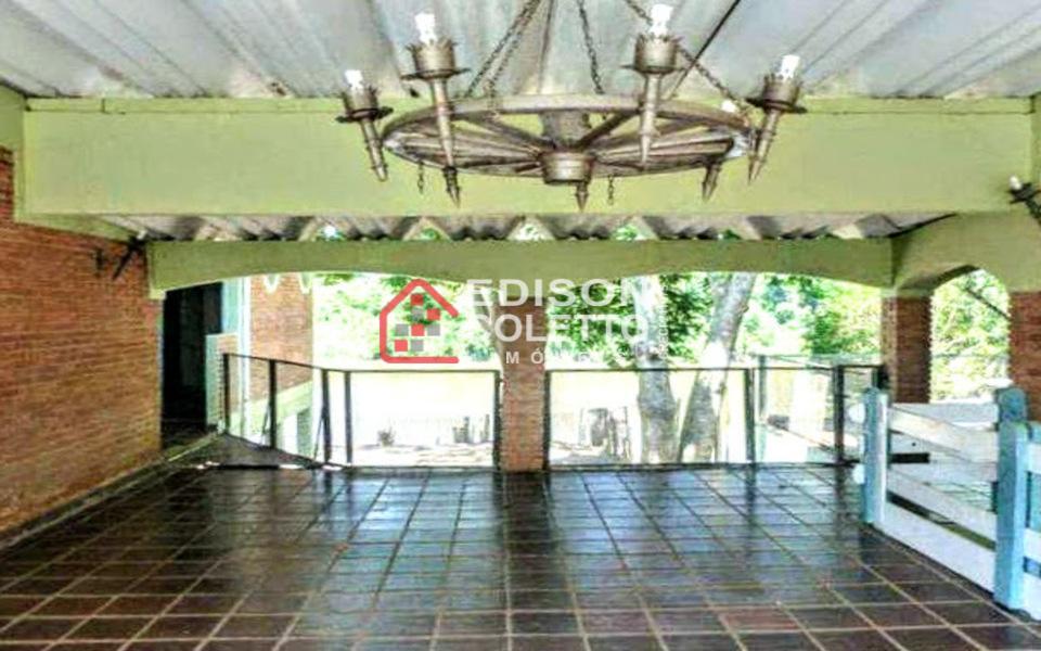 Fazenda à venda e aluguel com 4 quartos, 2250m² - Foto 9