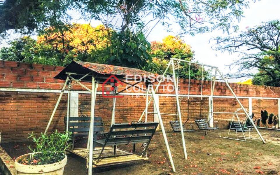 Fazenda à venda e aluguel com 4 quartos, 2250m² - Foto 41