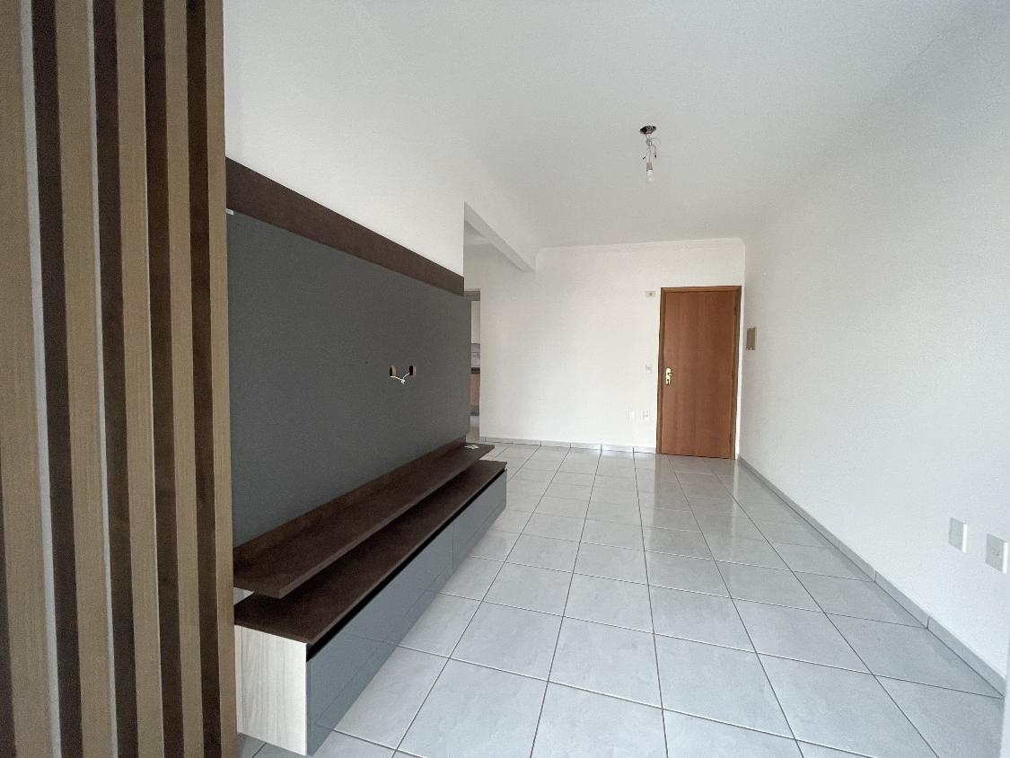 Apartamento à venda com 3 quartos, 80m² - Foto 8