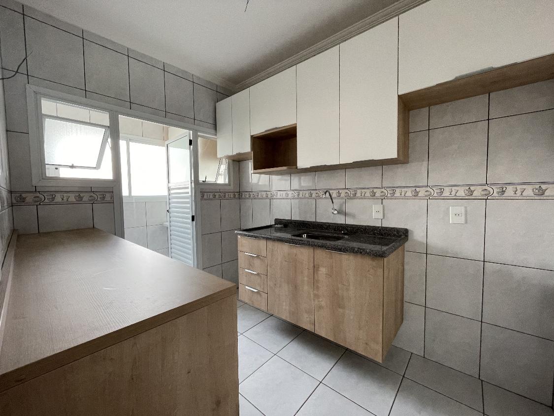 Apartamento à venda com 3 quartos, 80m² - Foto 17