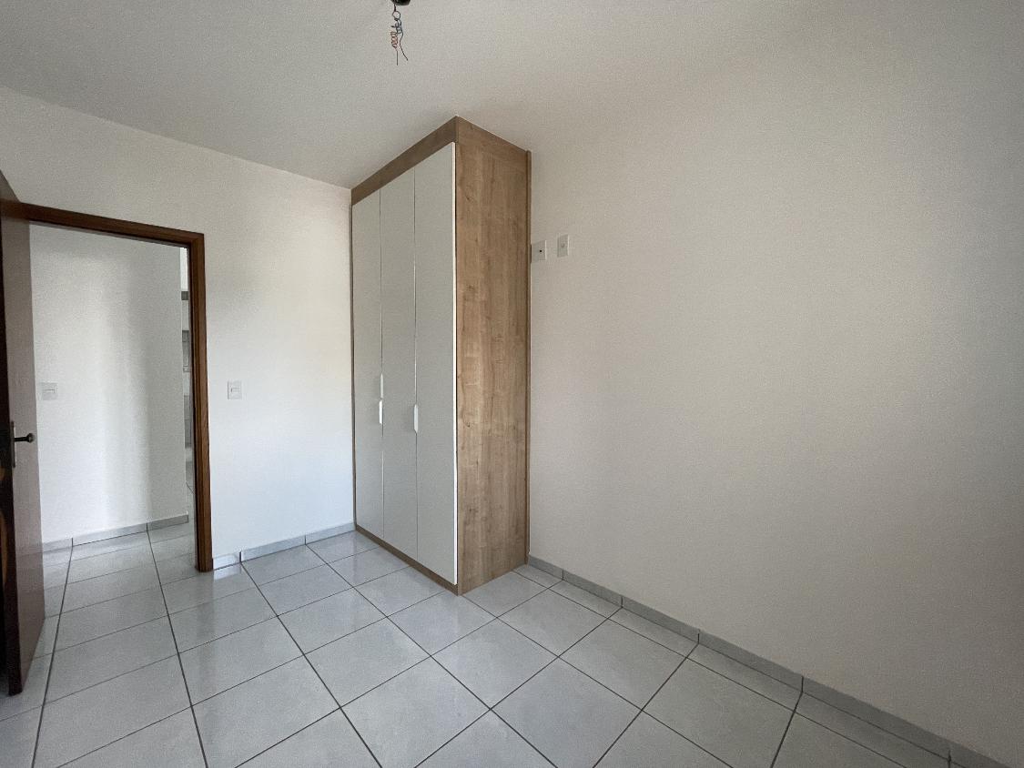 Apartamento à venda com 3 quartos, 80m² - Foto 26