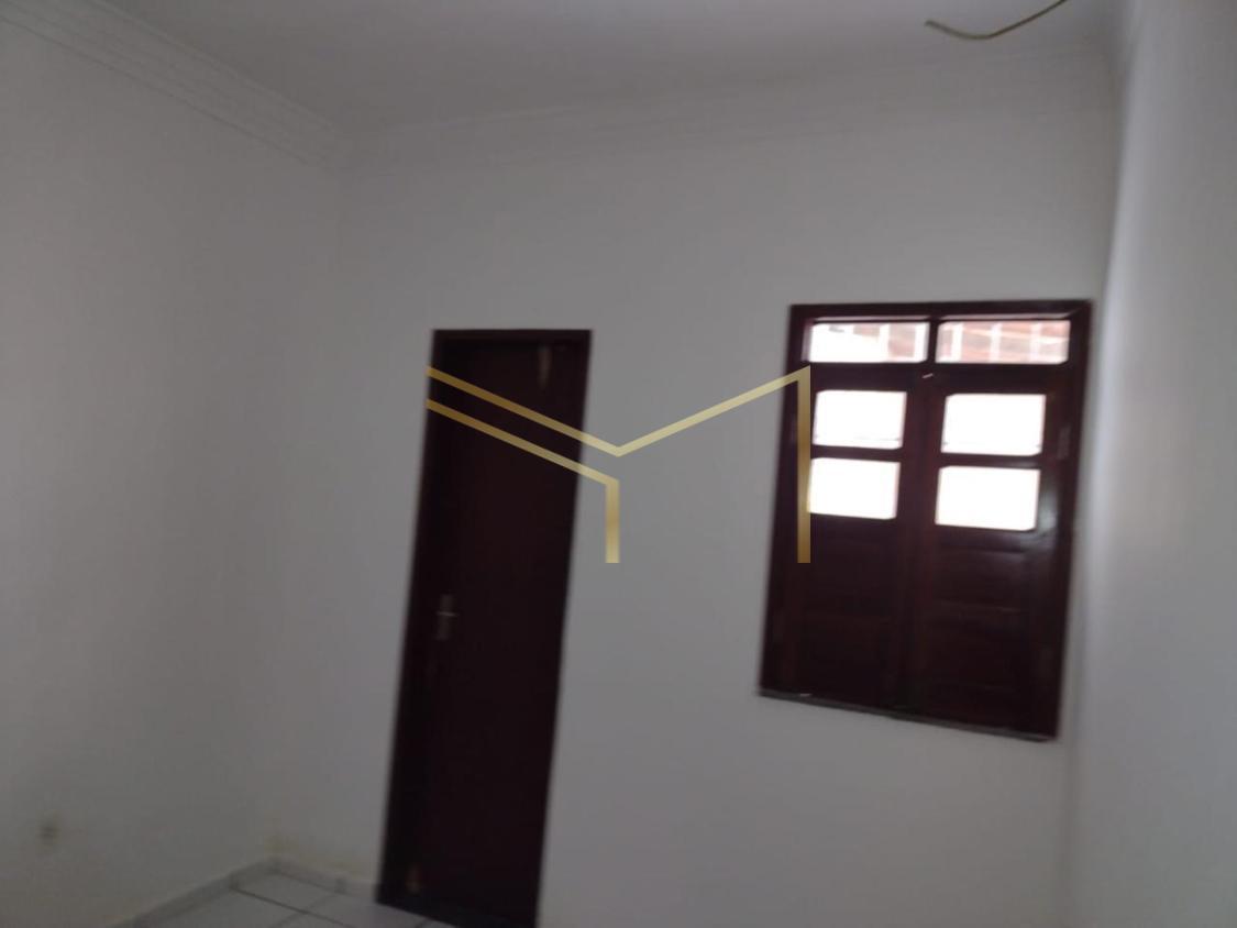 Casa à venda com 3 quartos, 80m² - Foto 4