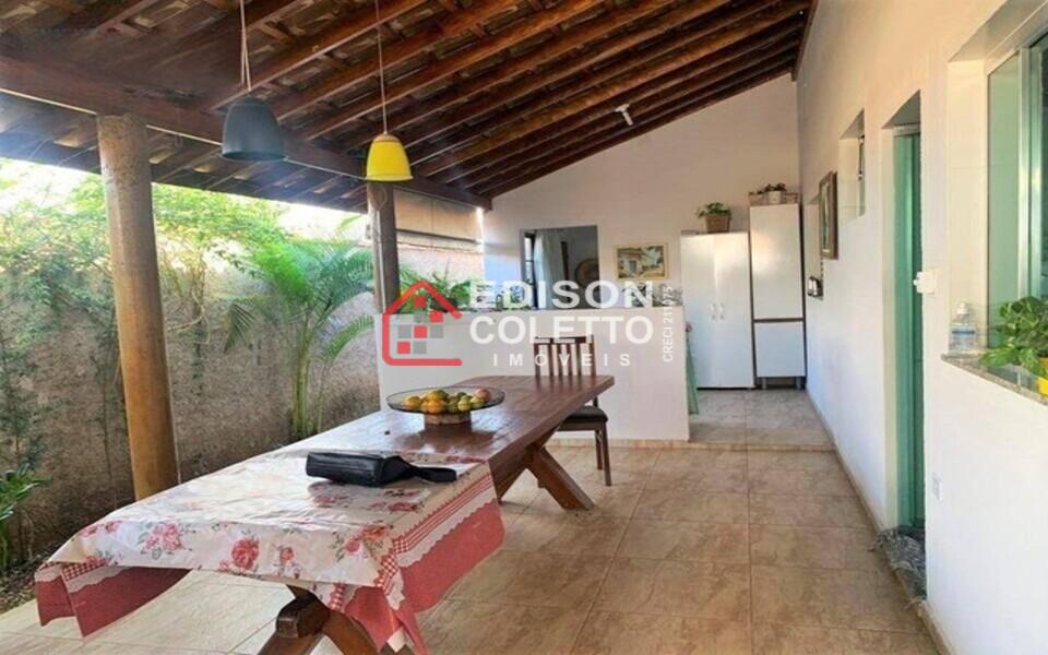 Casa à venda com 3 quartos, 170m² - Foto 6