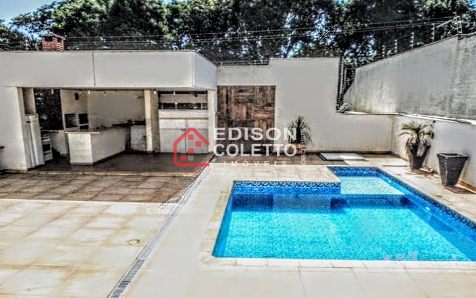 Casa à venda com 3 quartos, 255m² - Foto 3