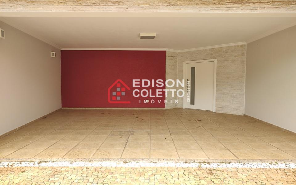 Casa de Condomínio à venda com 4 quartos, 269m² - Foto 2