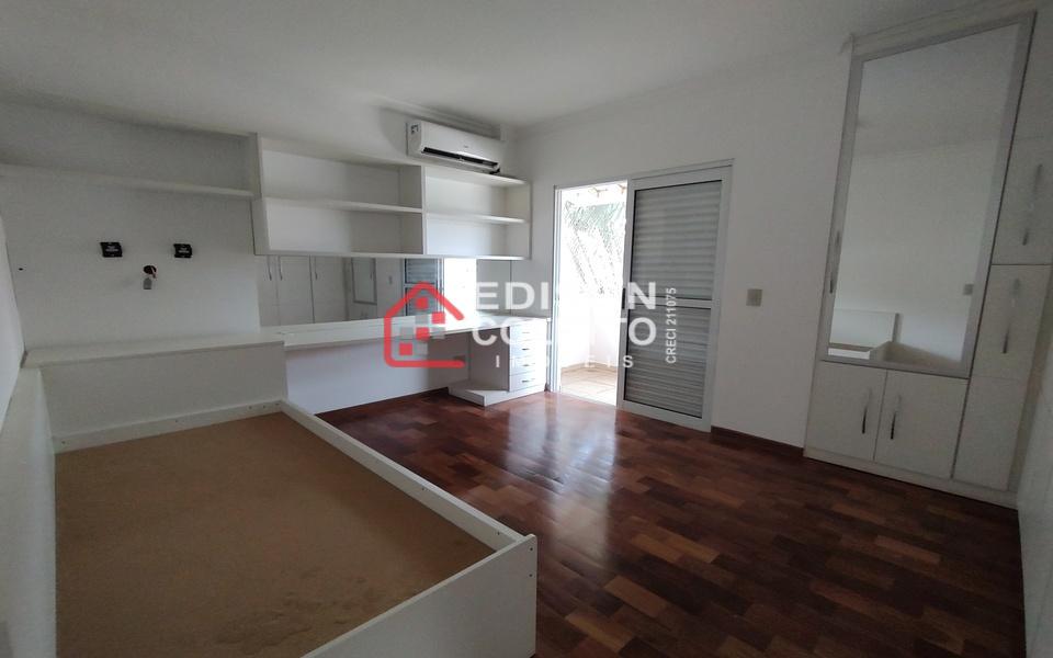 Casa de Condomínio à venda com 4 quartos, 269m² - Foto 31