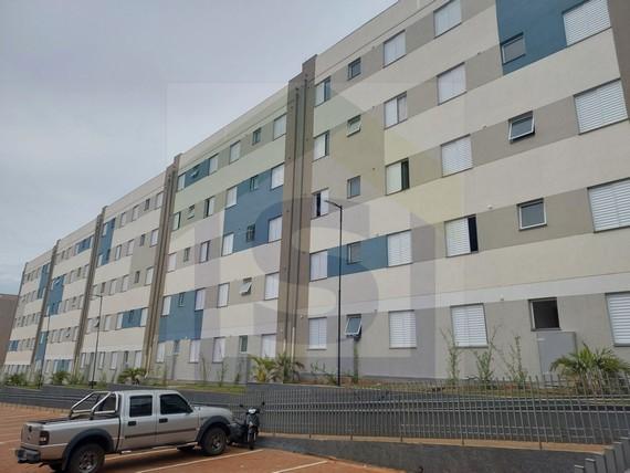 Apartamento à venda com 2 quartos, 41m² - Foto 2