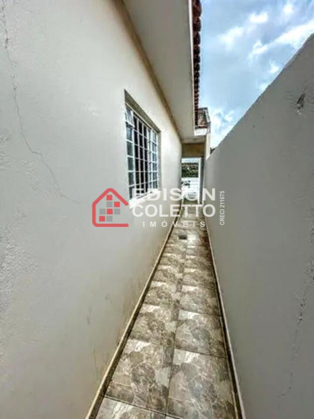 Casa à venda com 2 quartos, 120m² - Foto 11