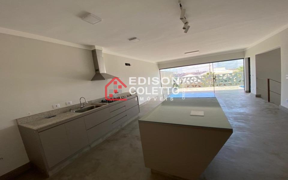 Casa de Condomínio à venda com 3 quartos, 207m² - Foto 4