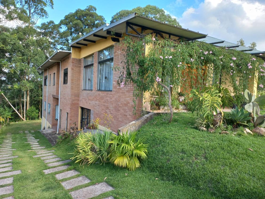 Casa de Condomínio à venda com 6 quartos, 1080m² - Foto 2