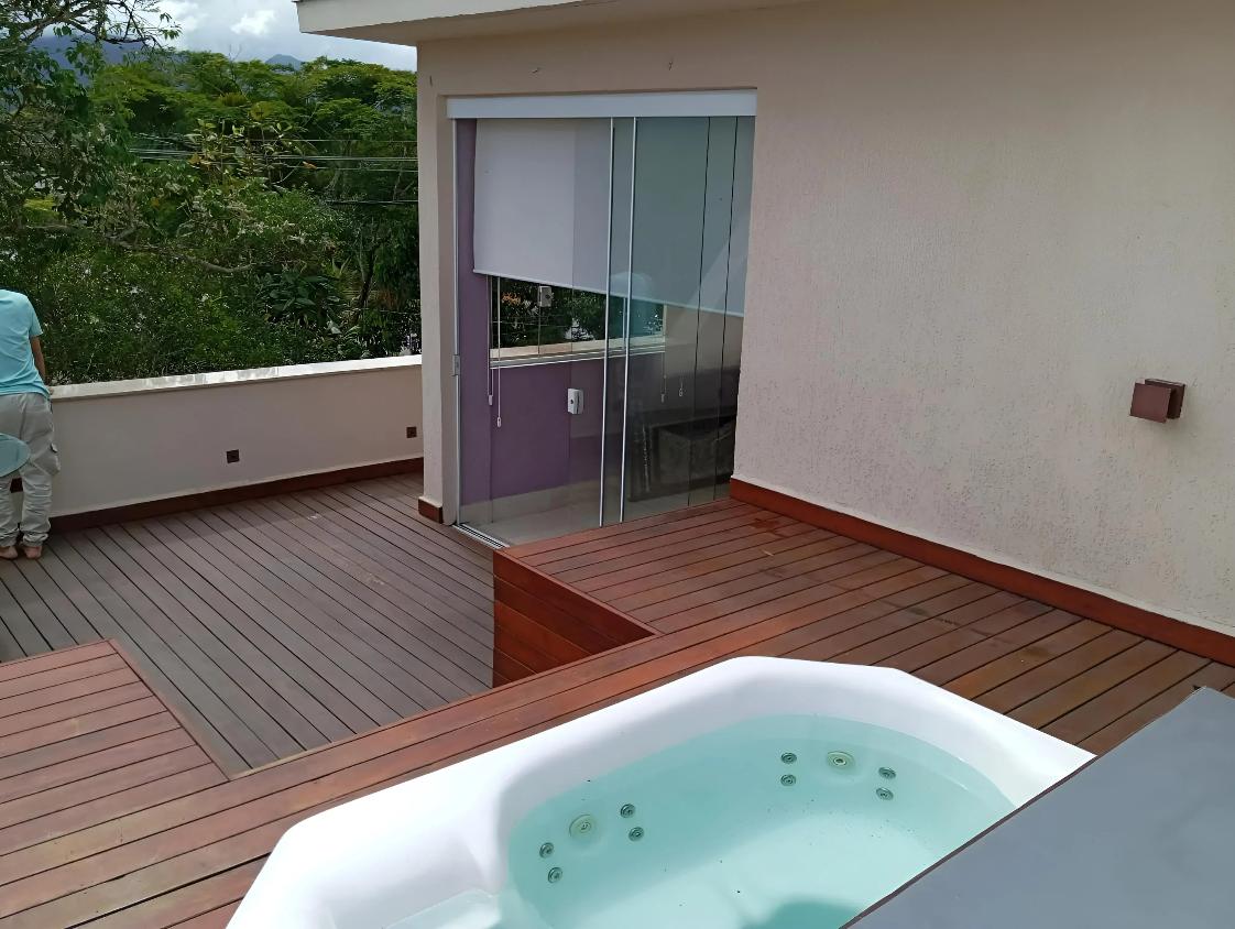 Casa de Condomínio à venda com 4 quartos, 300m² - Foto 3