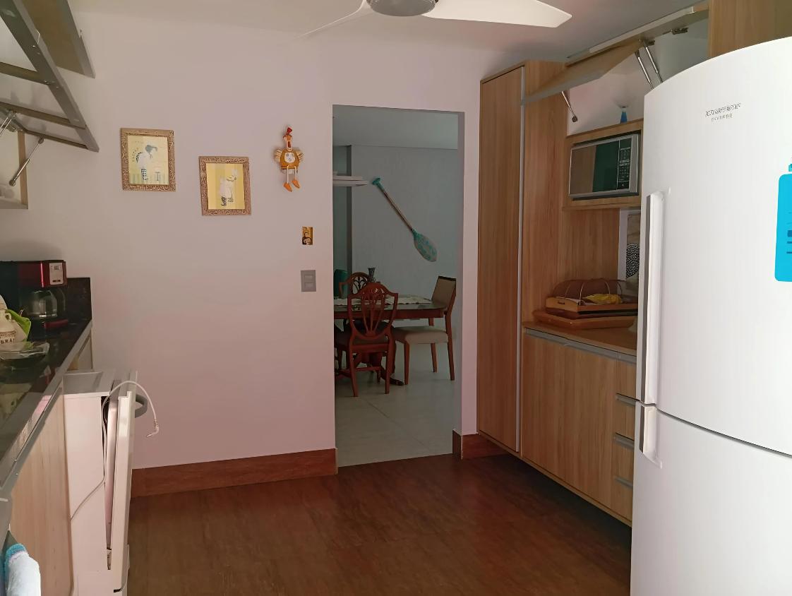 Casa de Condomínio à venda com 4 quartos, 300m² - Foto 14