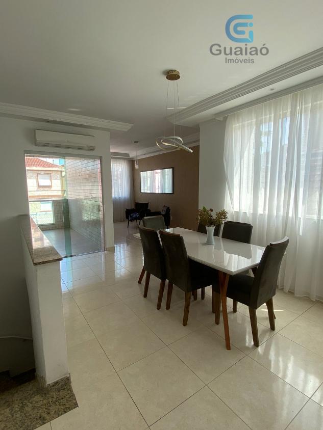 Casa à venda com 3 quartos, 157m² - Foto 1