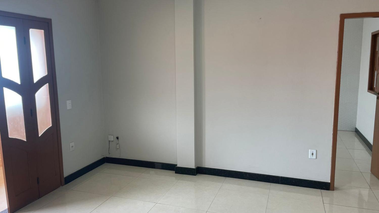 Casa à venda com 2 quartos, 170m² - Foto 11