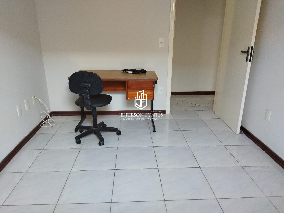 Casa à venda com 3 quartos, 200m² - Foto 22