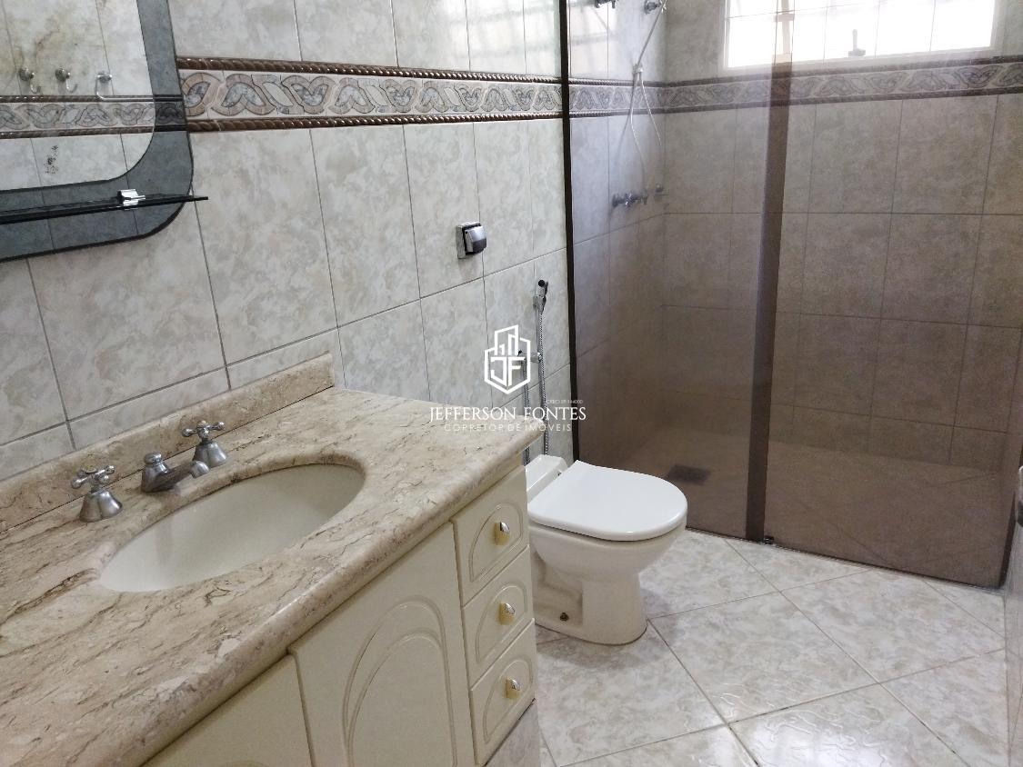 Casa à venda com 3 quartos, 200m² - Foto 17