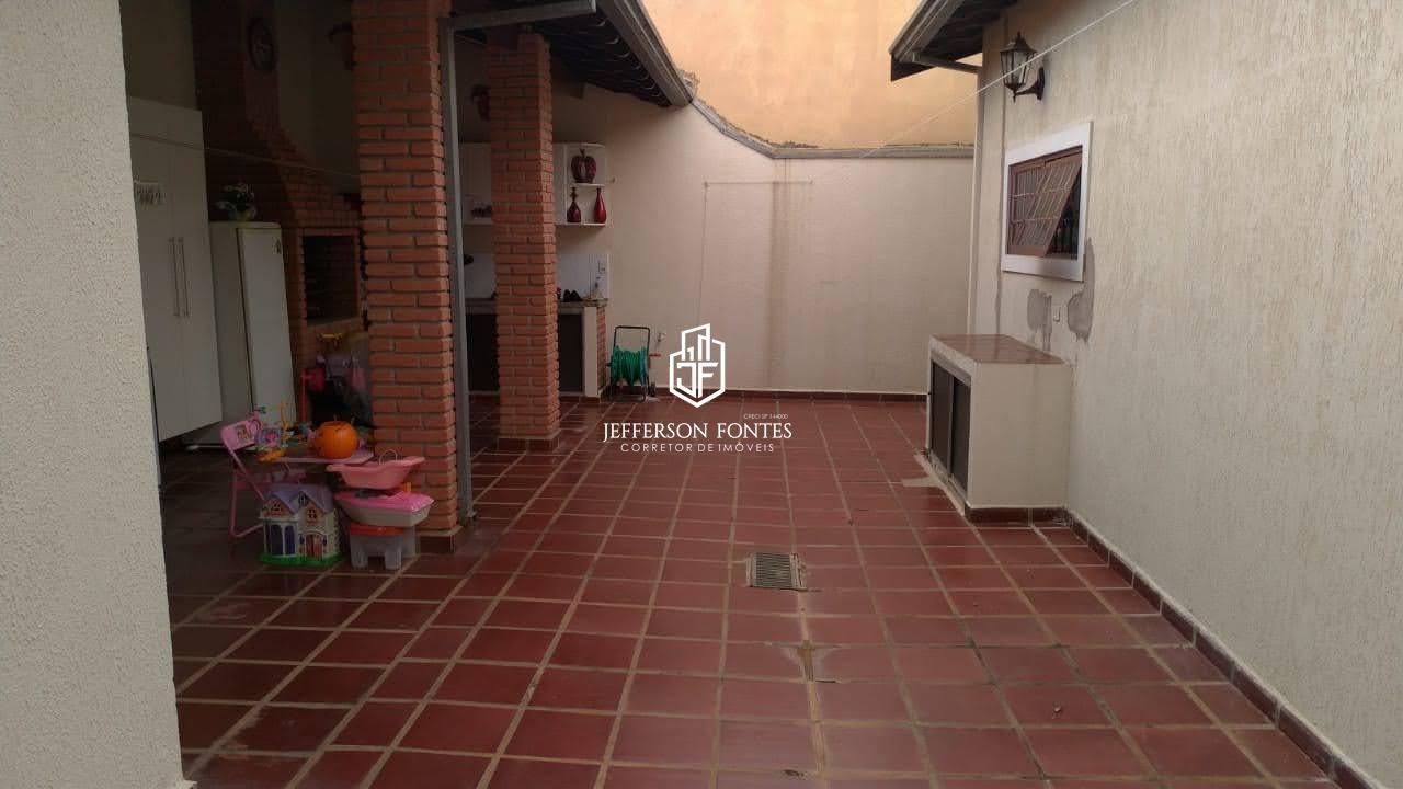 Casa à venda com 2 quartos, 125m² - Foto 17