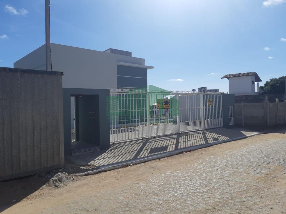 Casa à venda com 3 quartos, 100m² - Foto 18