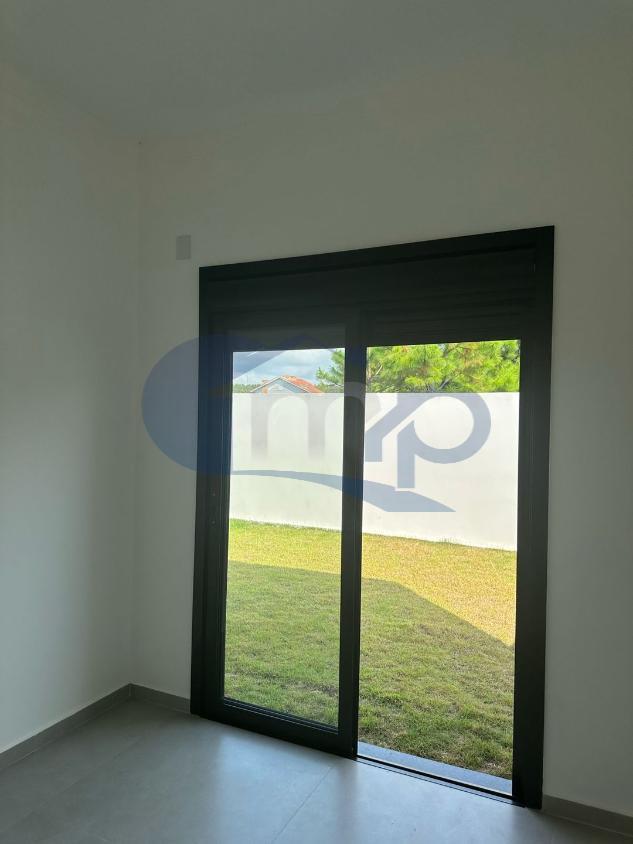 Casa à venda com 3 quartos, 174m² - Foto 11