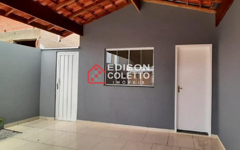 Casa à venda com 3 quartos, 85m² - Foto 2