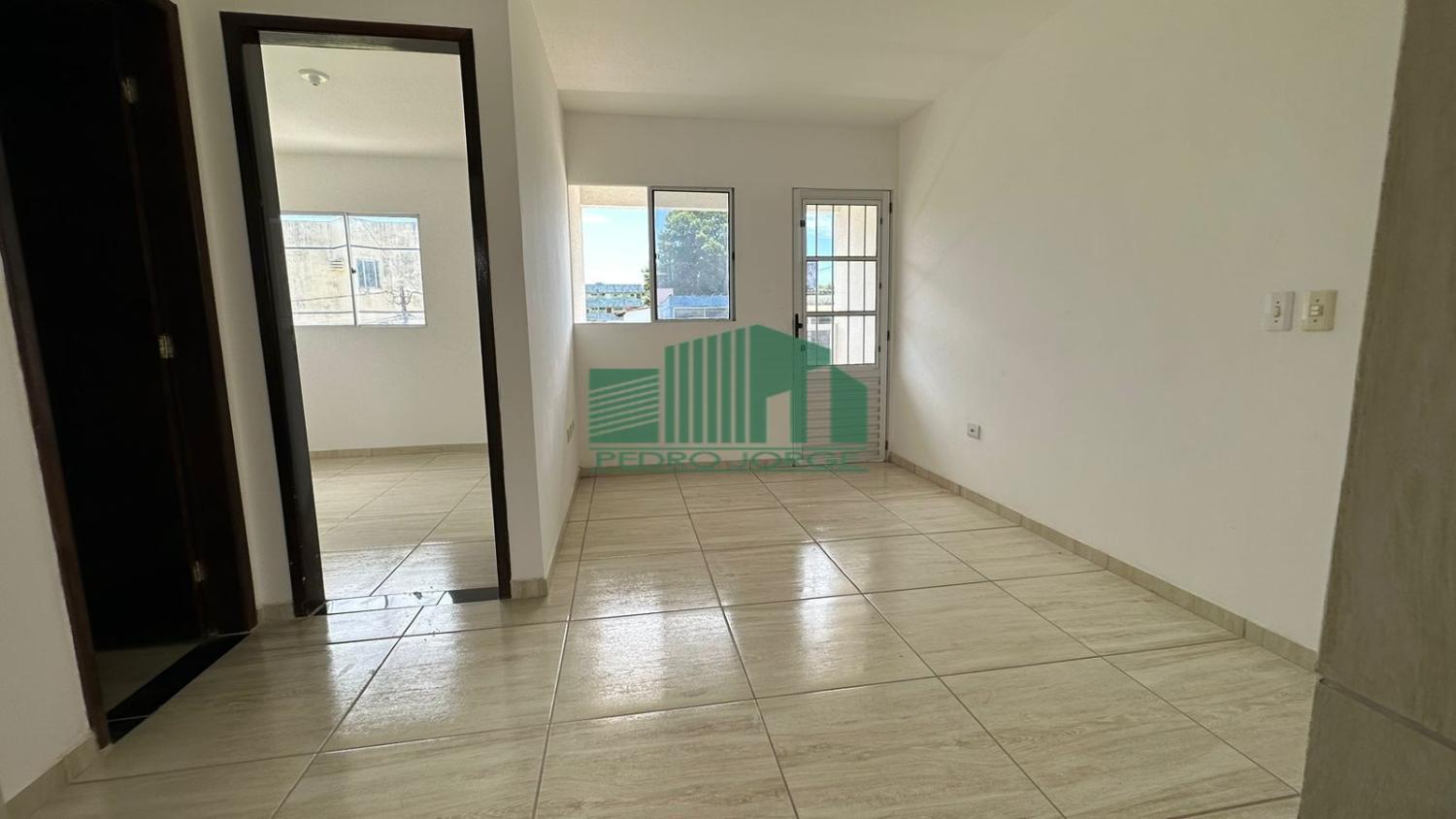 Casa à venda com 2 quartos, 46m² - Foto 2