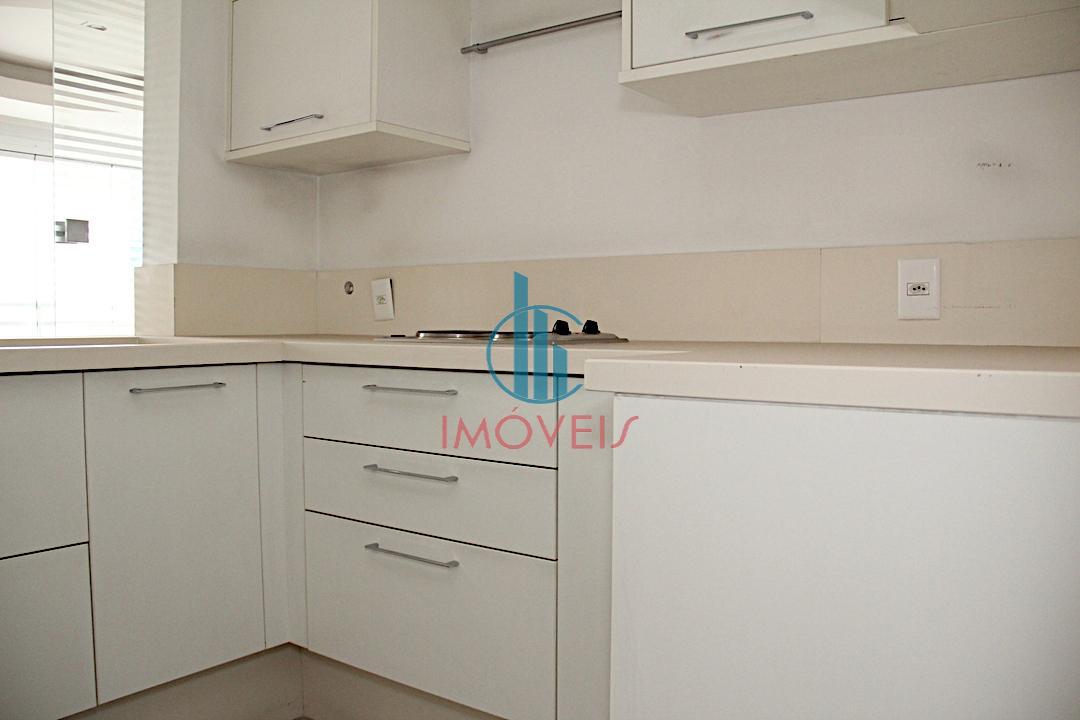 Apartamento à venda com 4 quartos, 230m² - Foto 15