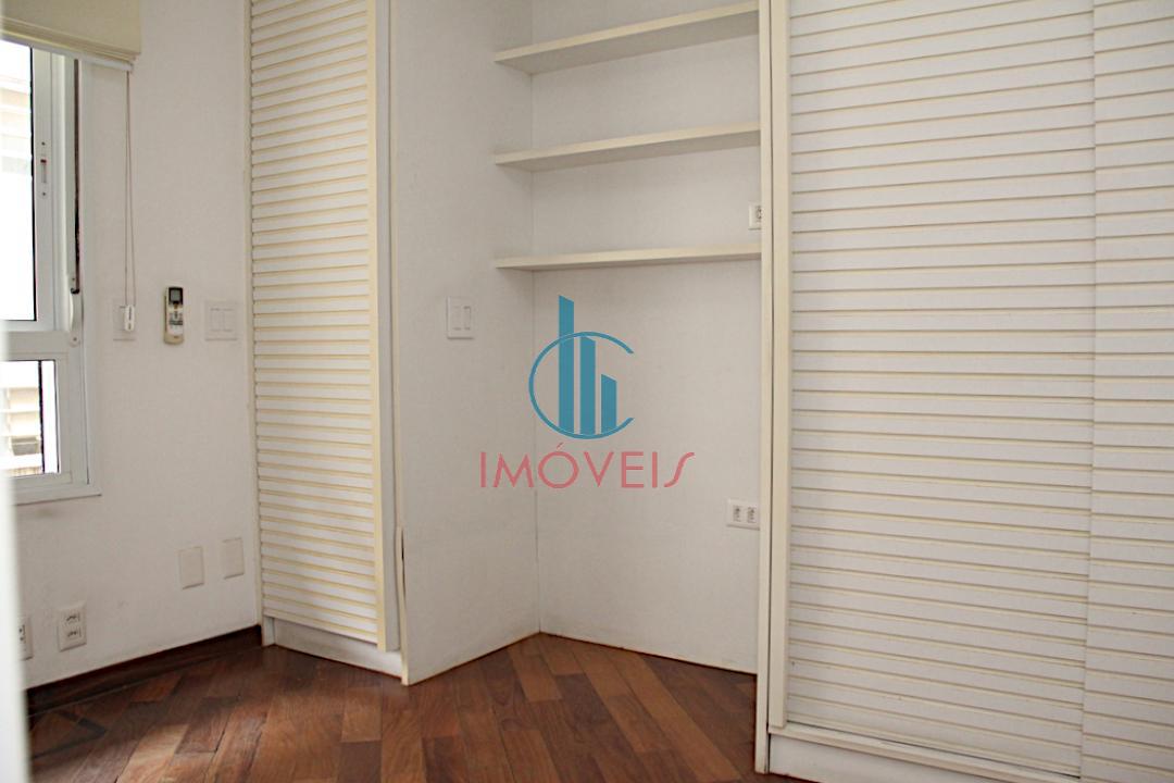 Apartamento à venda com 4 quartos, 230m² - Foto 28