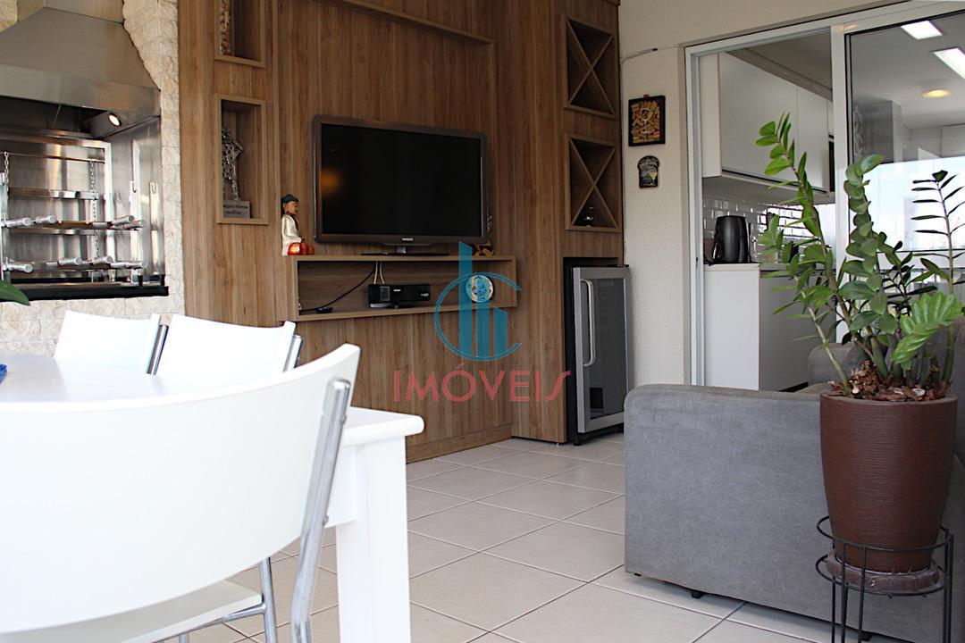 Apartamento à venda com 3 quartos, 181m² - Foto 11