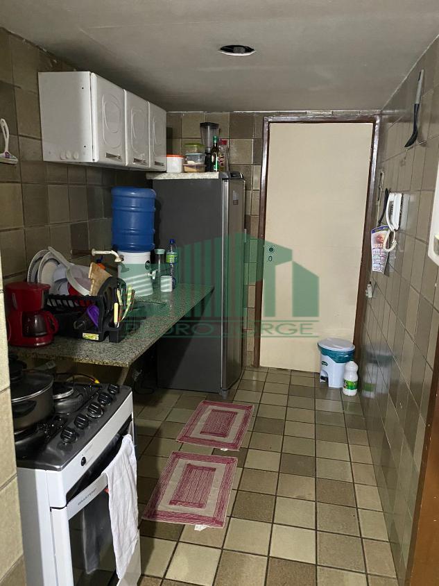 Apartamento à venda com 2 quartos, 80m² - Foto 5