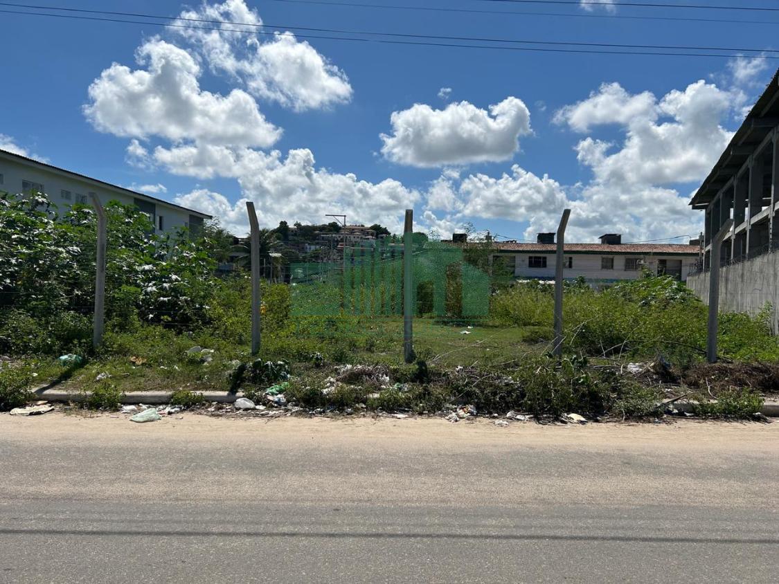 Loteamento e Condomínio à venda, 637m² - Foto 1