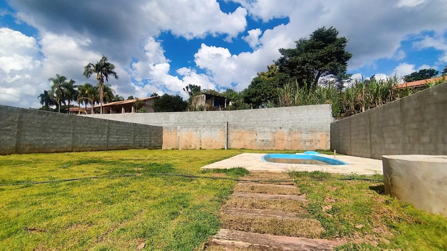 Fazenda à venda com 2 quartos, 864m² - Foto 2