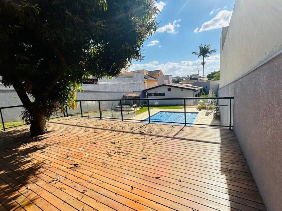 Casa à venda com 4 quartos, 400m² - Foto 7