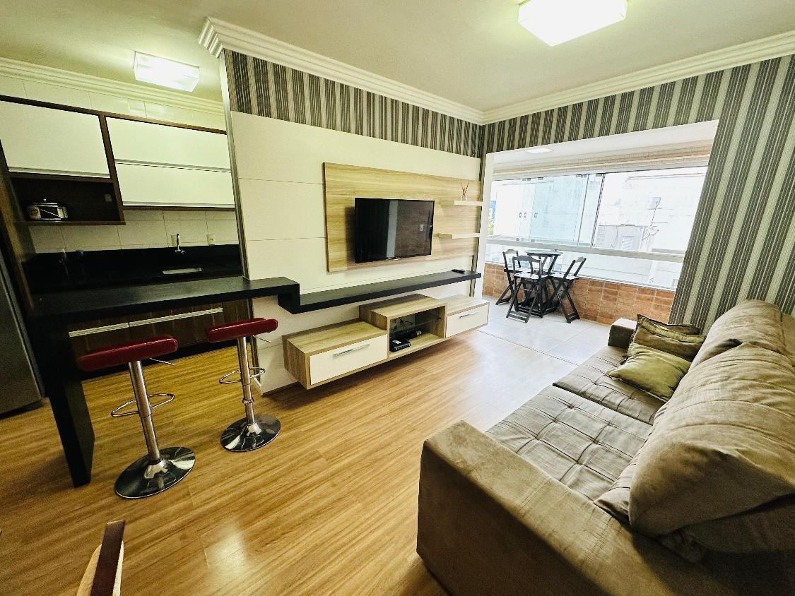 Apartamento à venda com 2 quartos, 70m² - Foto 6