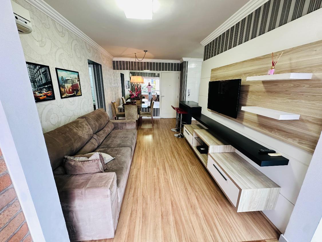 Apartamento à venda com 2 quartos, 70m² - Foto 8