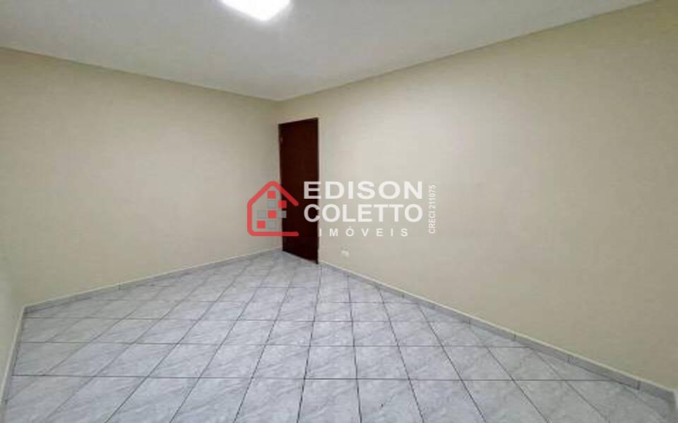 Apartamento à venda com 3 quartos, 75m² - Foto 11