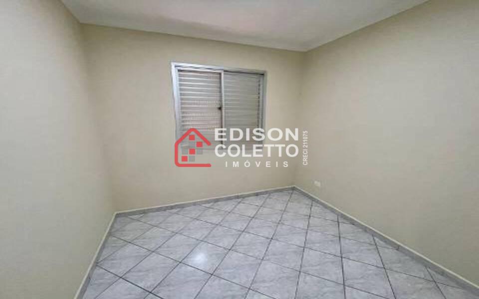 Apartamento à venda com 3 quartos, 75m² - Foto 10