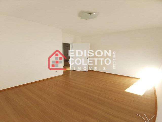 Apartamento à venda com 2 quartos, 46m² - Foto 3