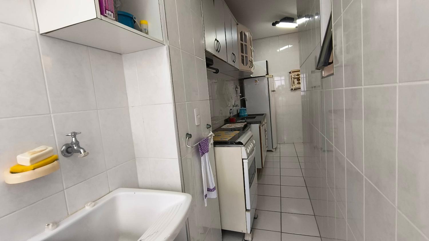 Apartamento à venda com 2 quartos, 62m² - Foto 8