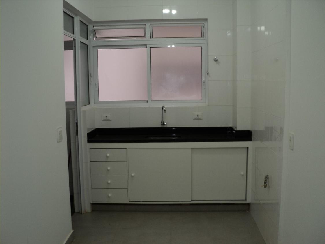 Apartamento para alugar com 1 quarto, 80m² - Foto 12