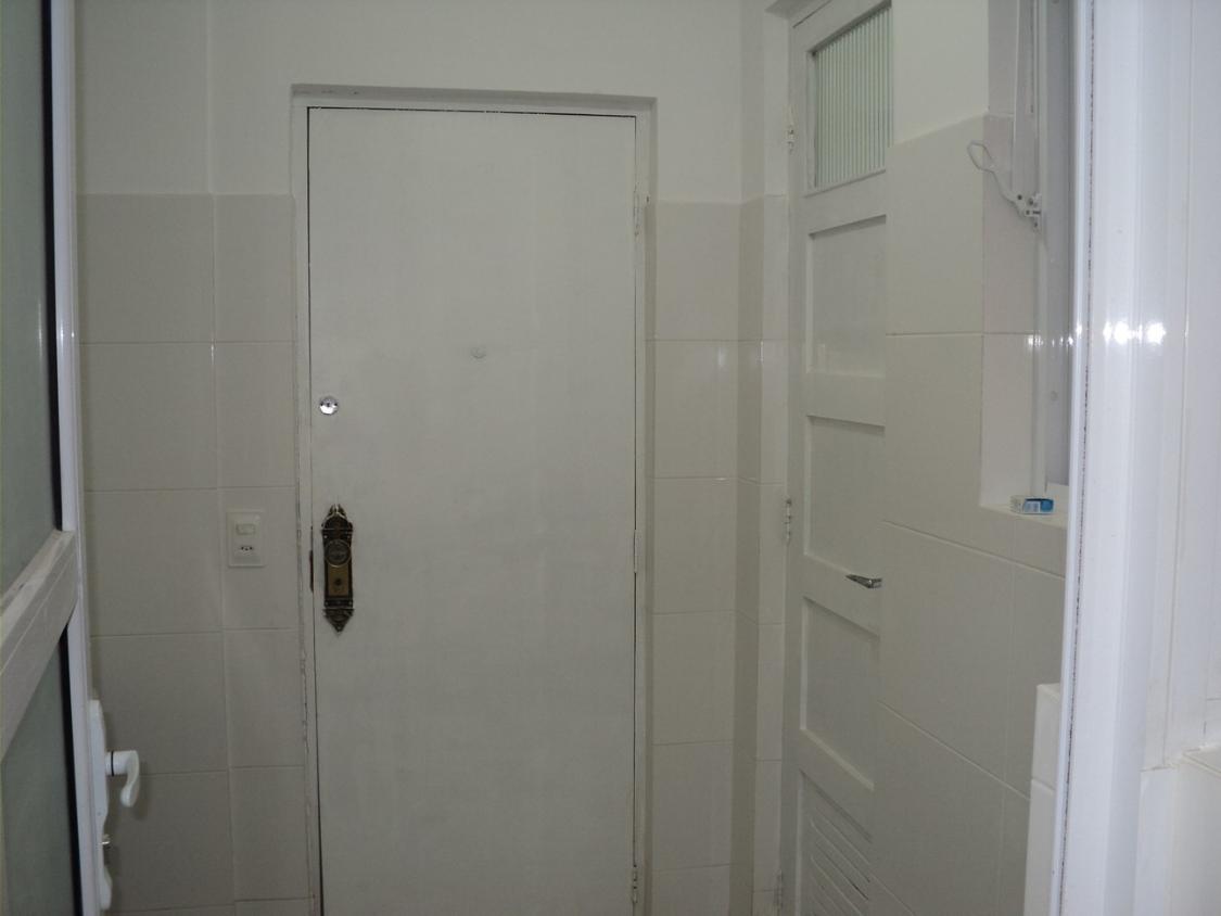 Apartamento para alugar com 1 quarto, 80m² - Foto 14