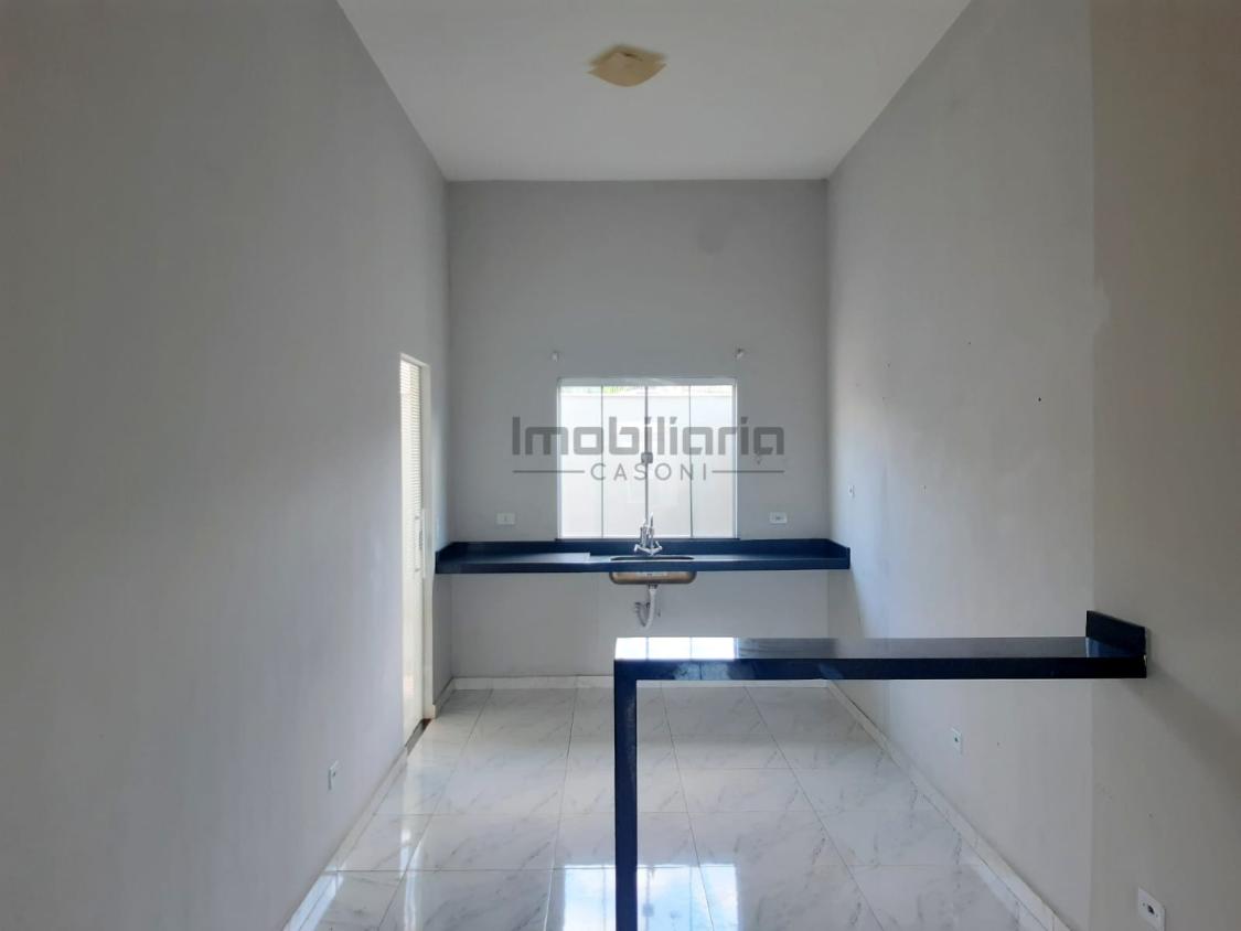 Casa à venda com 2 quartos, 125m² - Foto 3