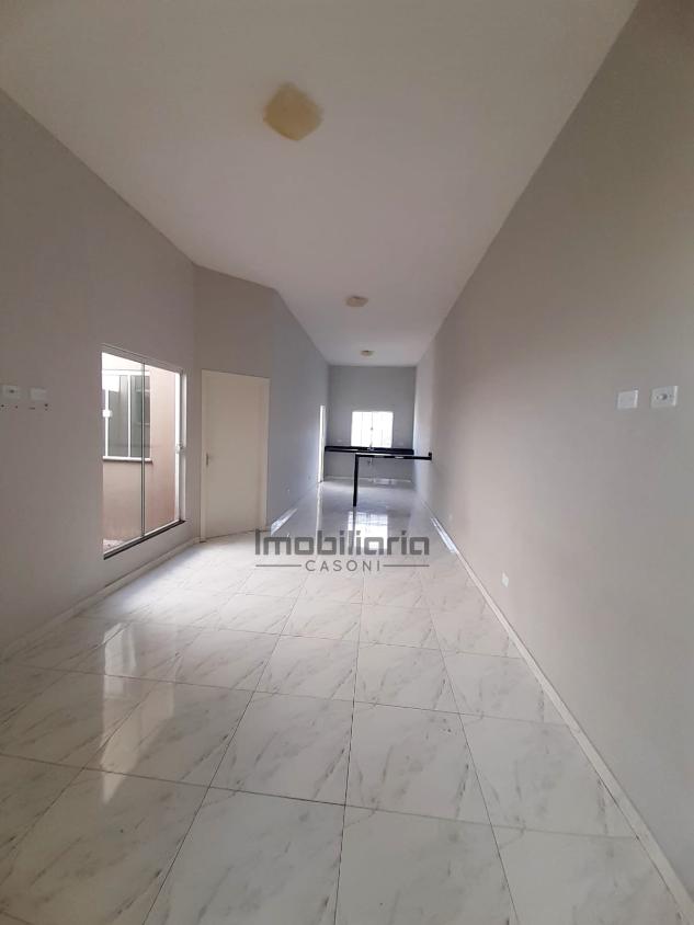 Casa à venda com 2 quartos, 125m² - Foto 2