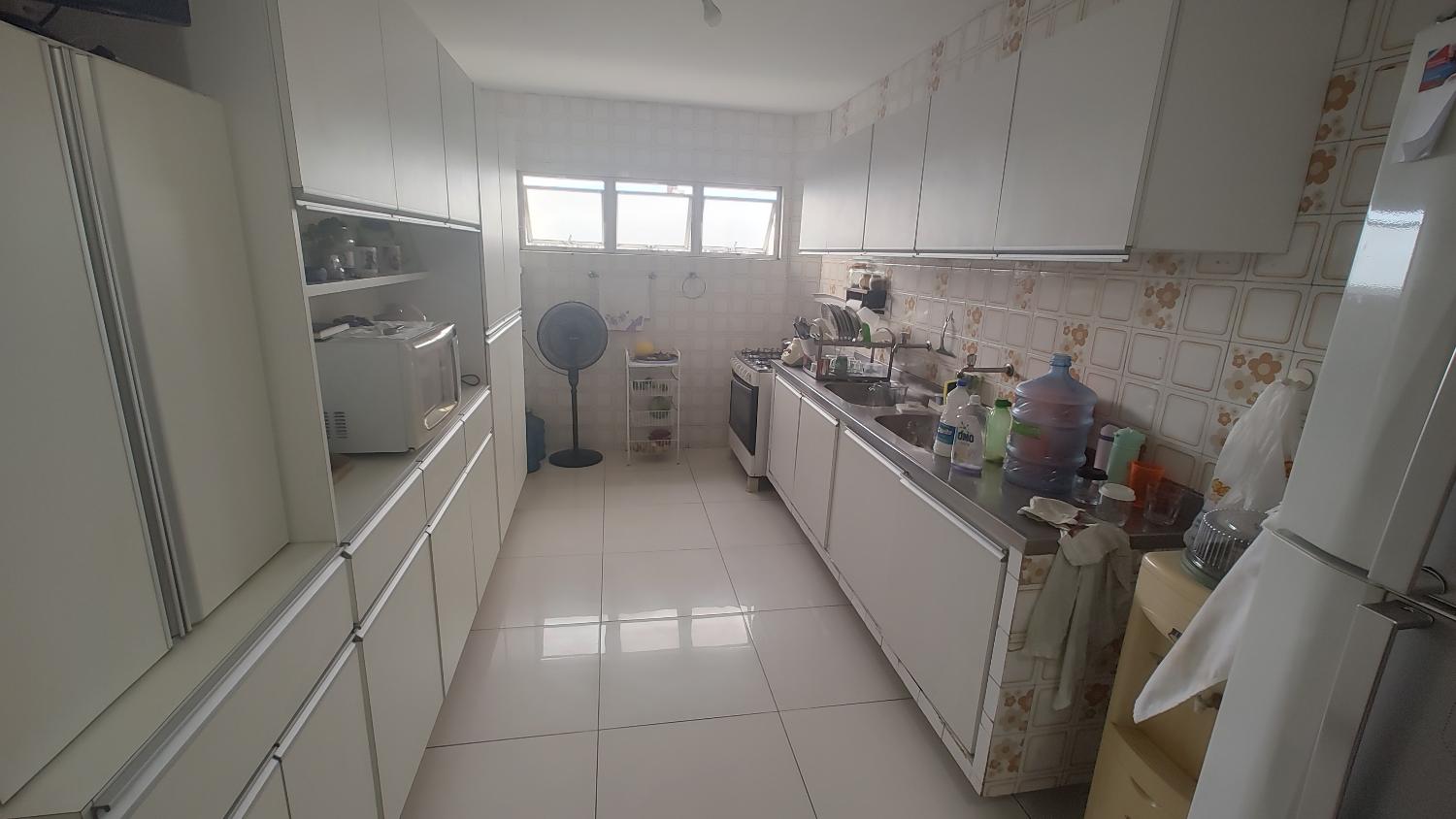 Apartamento à venda com 3 quartos, 135m² - Foto 19