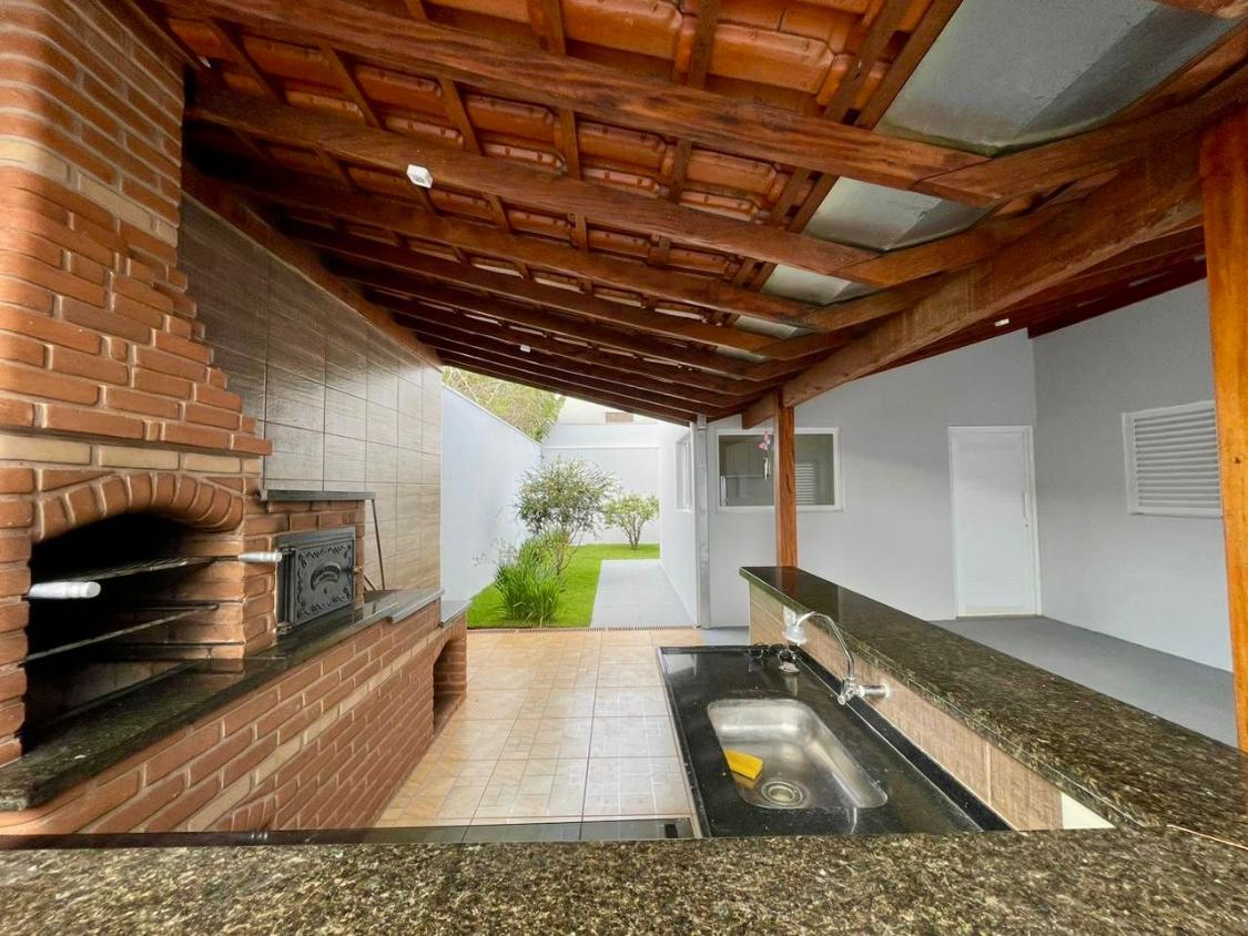 Casa à venda com 3 quartos, 114m² - Foto 6