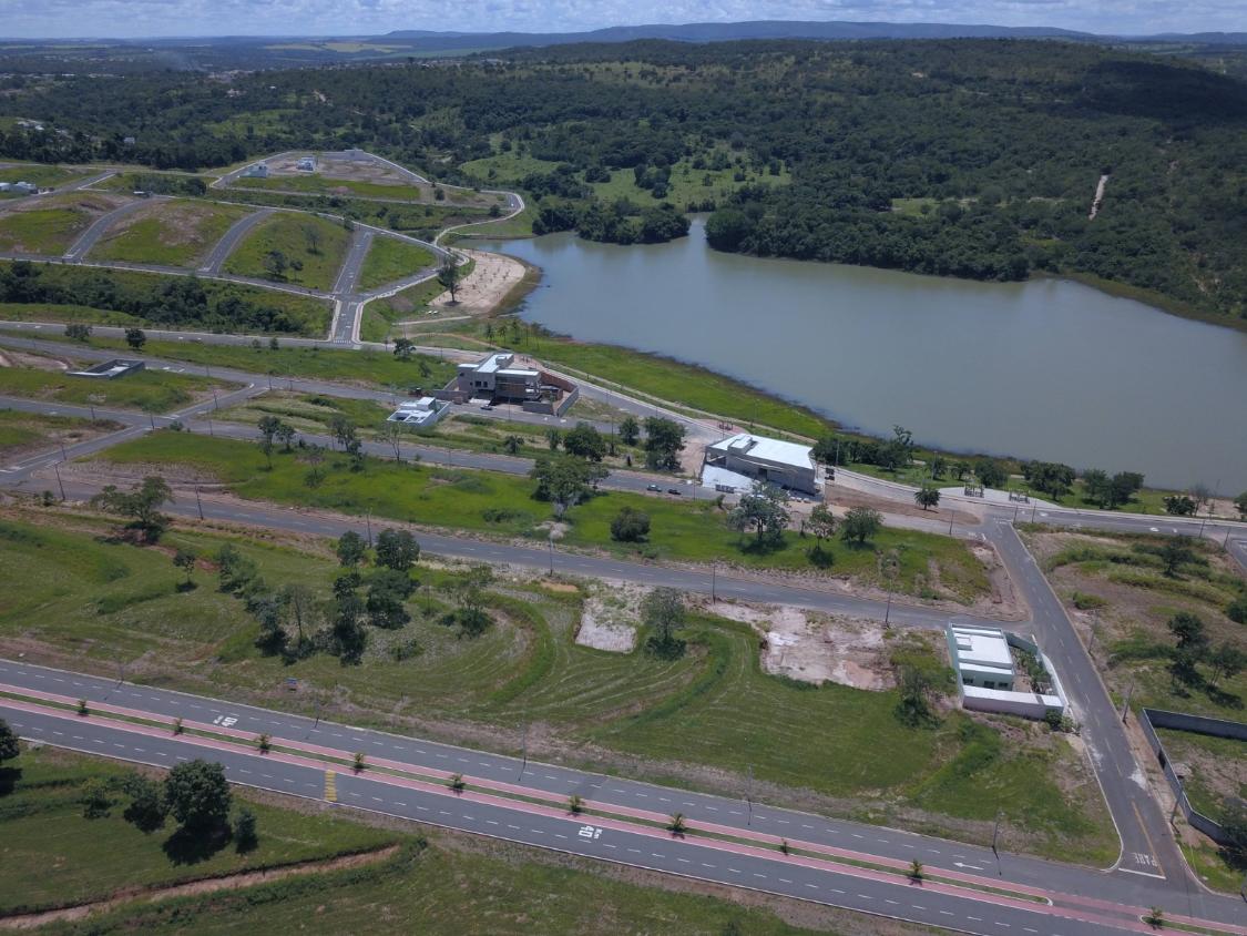 Terreno à venda, 300m² - Foto 1