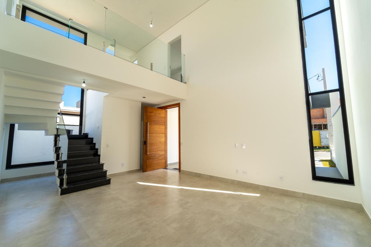 Casa à venda com 3 quartos, 215m² - Foto 4